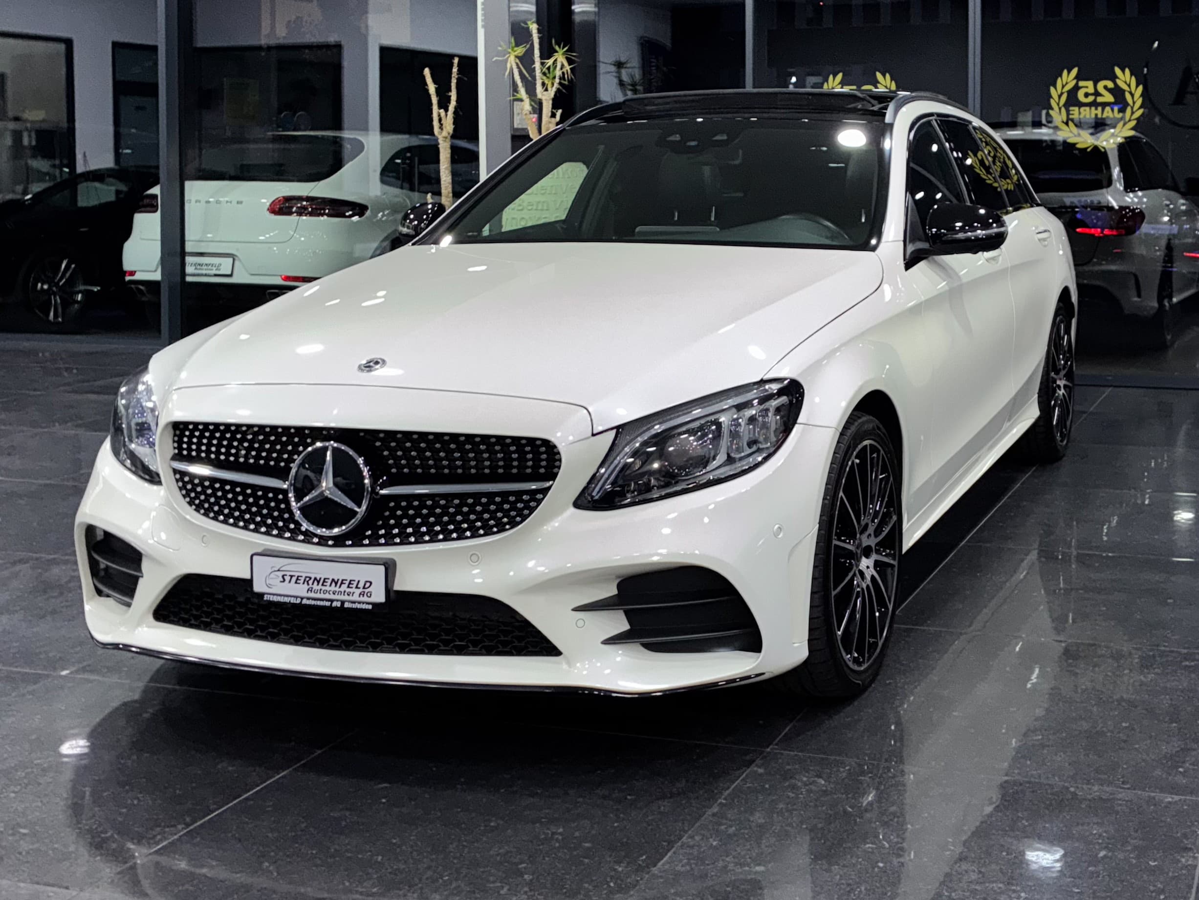 Mercedes-Benz C 200 Swiss Star AMG Line 4M 9G-Tronic — Occasion bei Sternenfeld Autocenter, Birsfelden
