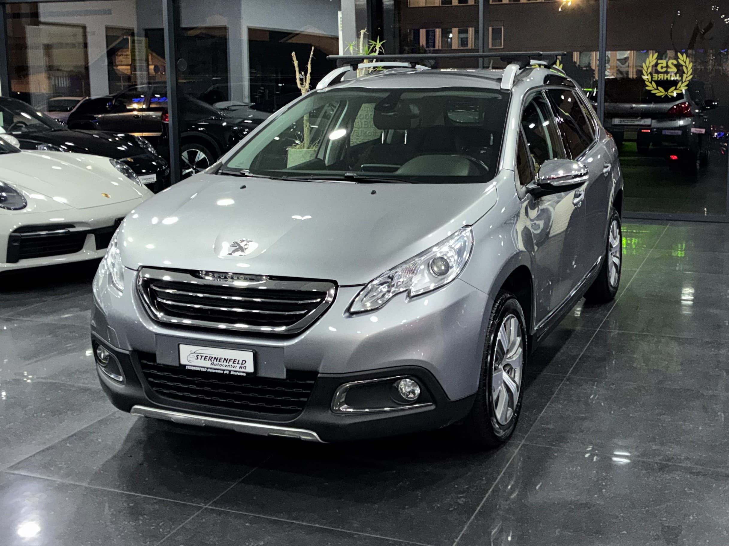 Peugeot 2008 1.2 PureTech Allure EAT6 — Occasion bei Sternenfeld Autocenter, Birsfelden