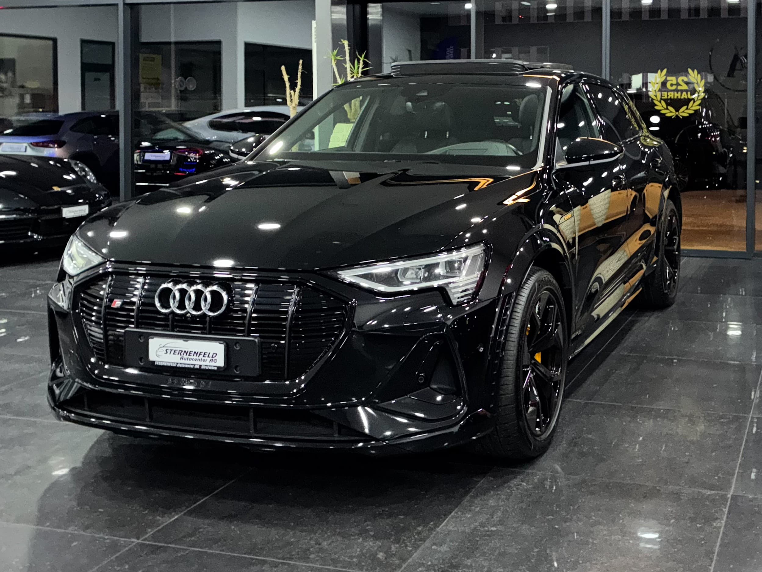 Audi e-tron S quattro — Occasion bei Sternenfeld Autocenter, Birsfelden