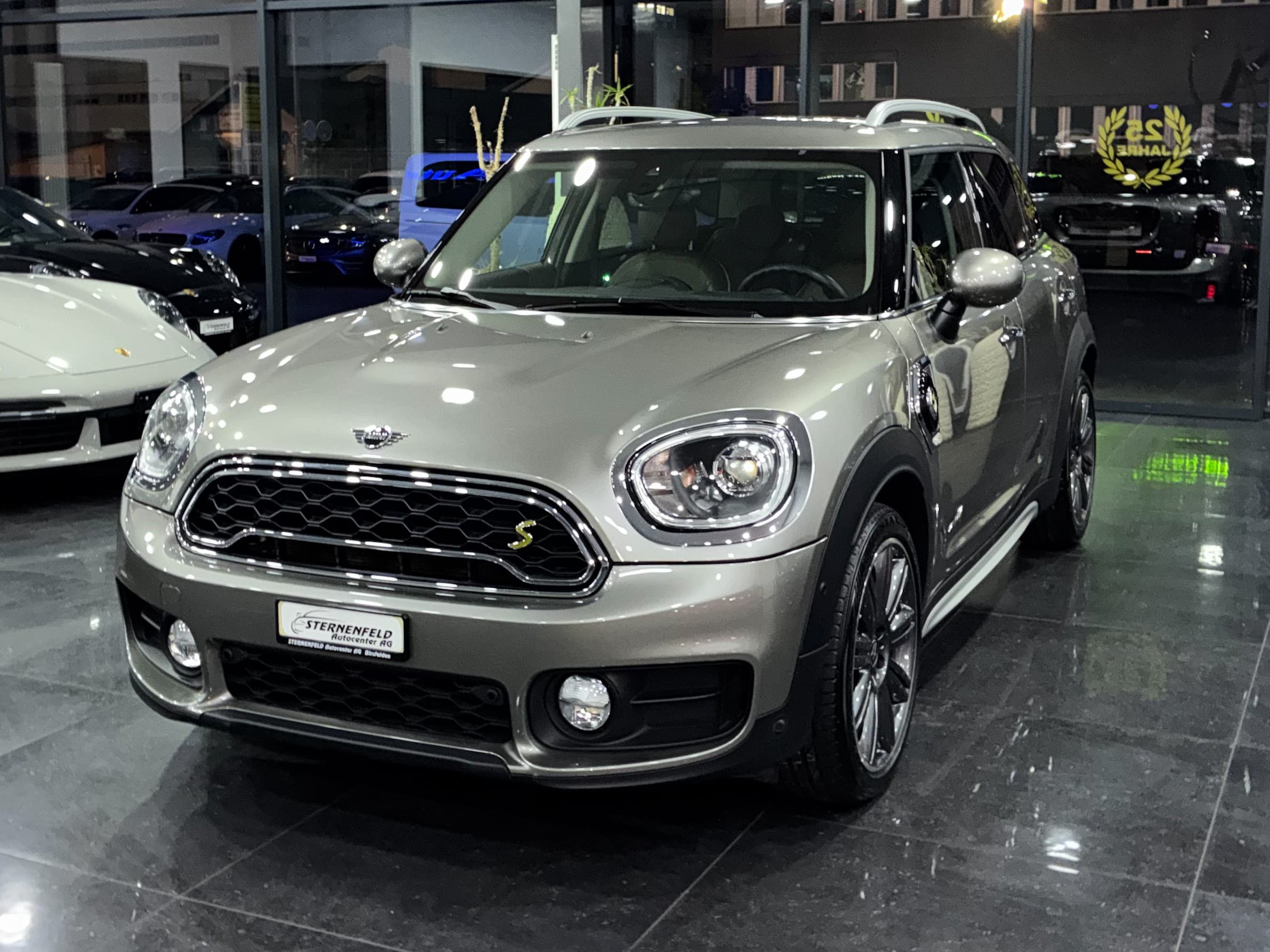 MINI Countryman Cooper S E ALL4 Steptronic — Occasion bei Sternenfeld Autocenter, Birsfelden