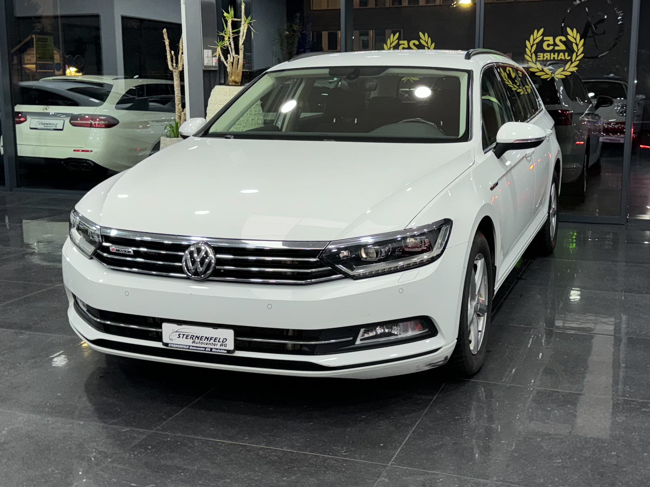 VW Passat Variant 2.0 TDI BMT Comfortline DSG 4Motion — Occasion bei Sternenfeld Autocenter, Birsfelden